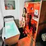cold plunge and infrared sauna recovery studio in Las Vegas with red light therapy wellness setup